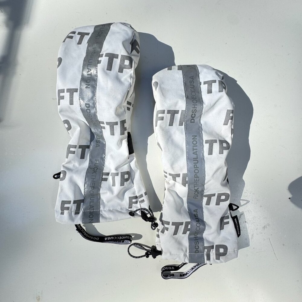 FTP x DC Shoes Collab Snow Mittens- Men Size L, Brand New Limited Edition